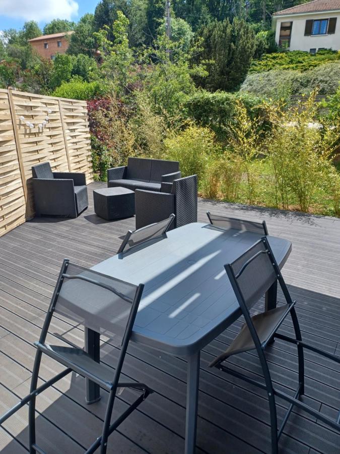 Tres Belle Maison Cosy Orcines Exterior photo